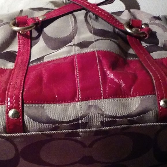 Purse - Picture 1 of 8